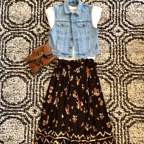 Together Dresses & Skirts - Vintage Together! belted floral button skirt sz 6